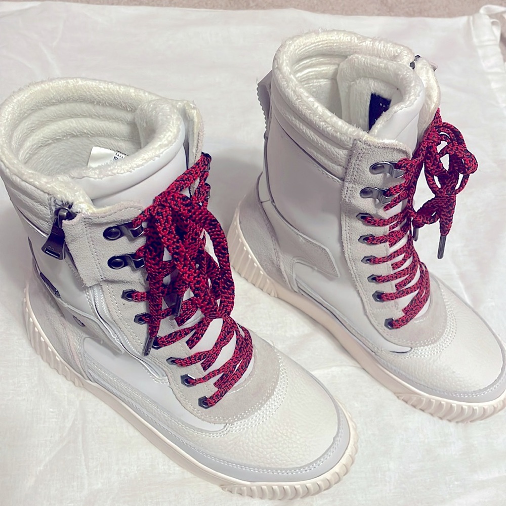 Pajar Roya white leather boots with red laces